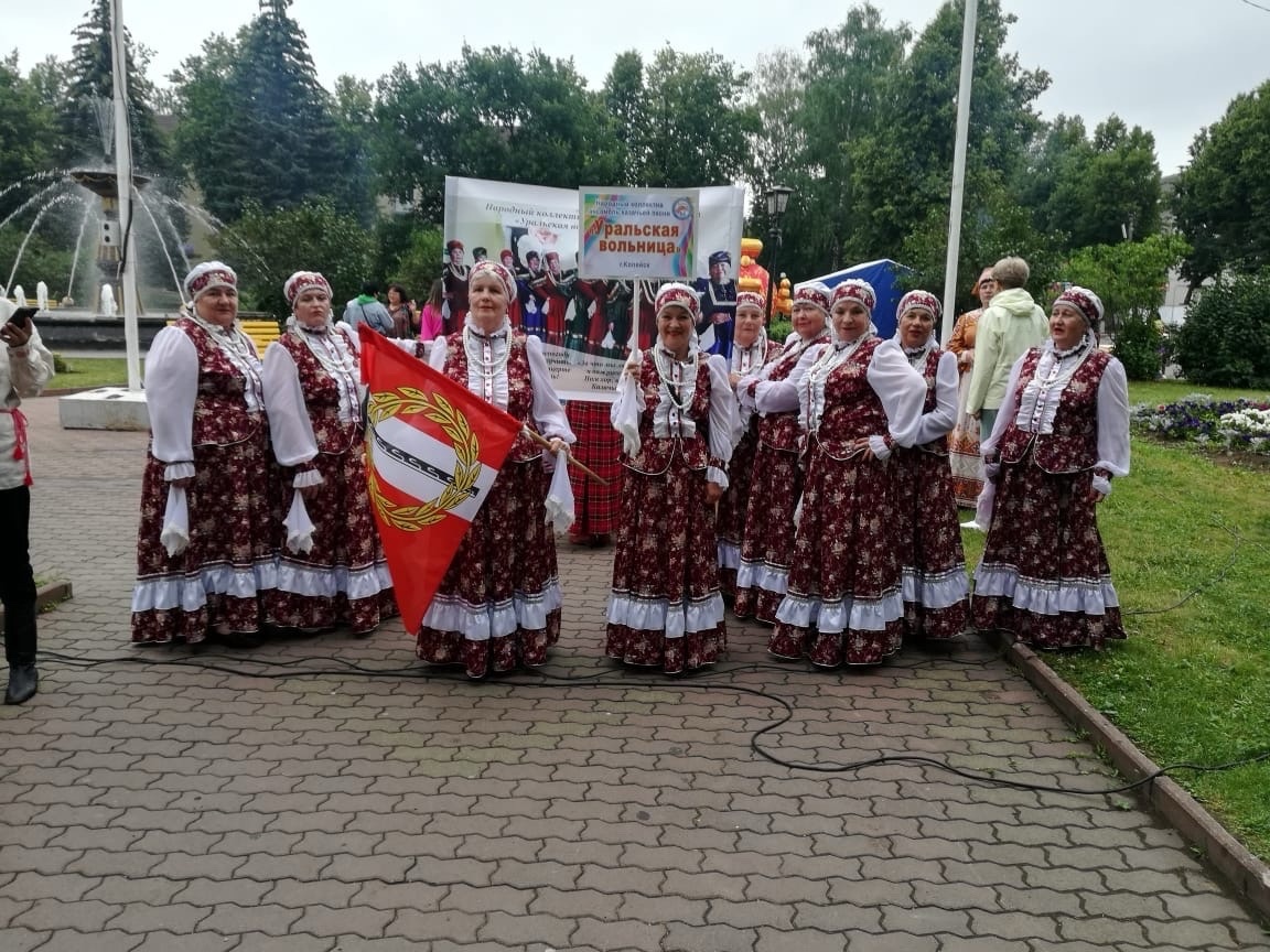 13 июля в г. Аша прошёл XXVII Областной фестиваль национальных культур "Дружба", посвящённый году семьи в России. 13 июля в г. Аша прошёл XXVII Областной фестиваль национальных культур "Дружба", посвящённый году семьи в России.